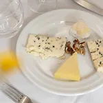 Restaurant Le Relays Du Chasteau - Logis Hotel Brousse-le-Chateau