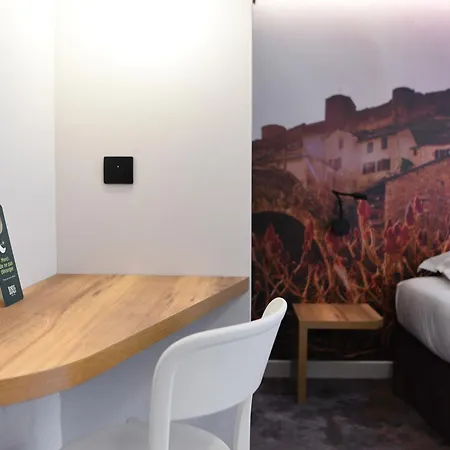 Hotel Restaurant Le Relays Du Chasteau - Logis