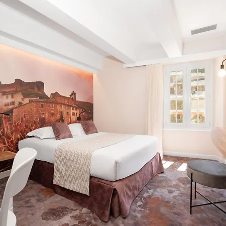 Restaurant Le Relays Du Chasteau - Logis Brousse-le-Chateau