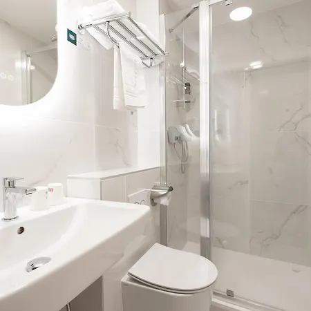 Hotel Restaurant Le Relays Du Chasteau - Logis