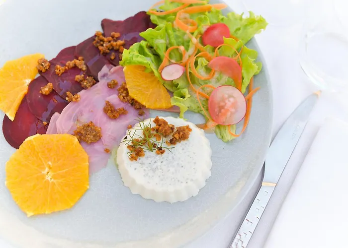 Restaurant Le Relays Du Chasteau - Logis 3* Brousse-le-Château