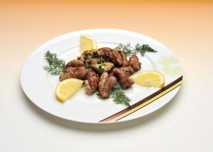 Szálloda Restaurant Le Relays Du Chasteau - Logis Brousse-le-Château