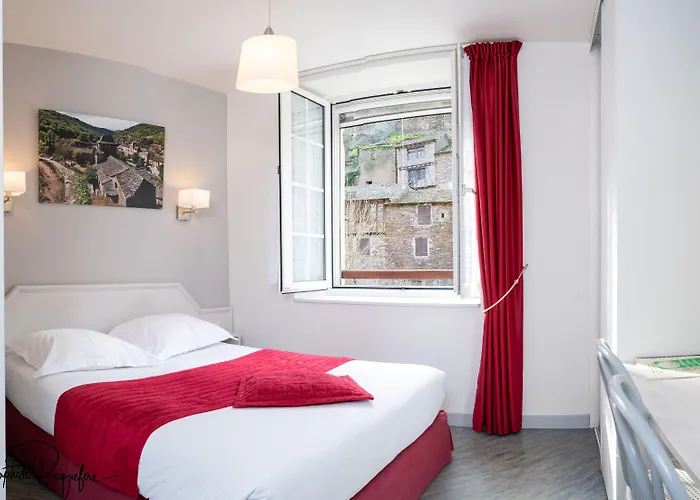 Restaurant Le Relays Du Chasteau - Logis Szálloda Brousse-le-Château