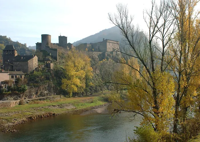 Restaurant Le Relays Du Chasteau - Logis Szálloda Brousse-le-Château