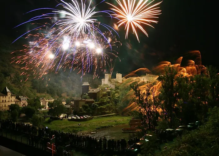 Restaurant Le Relays Du Chasteau - Logis 3* Brousse-le-Château